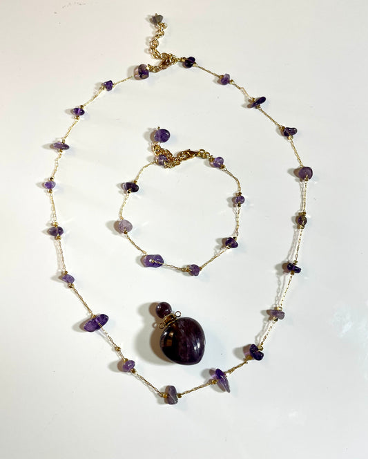A Bracelet And Necklace Set